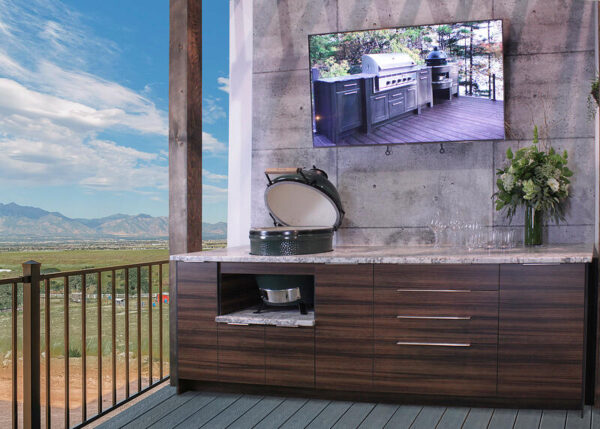 NatureKast outdoor kitchens - Euro style in Country Wood Horizontal finish